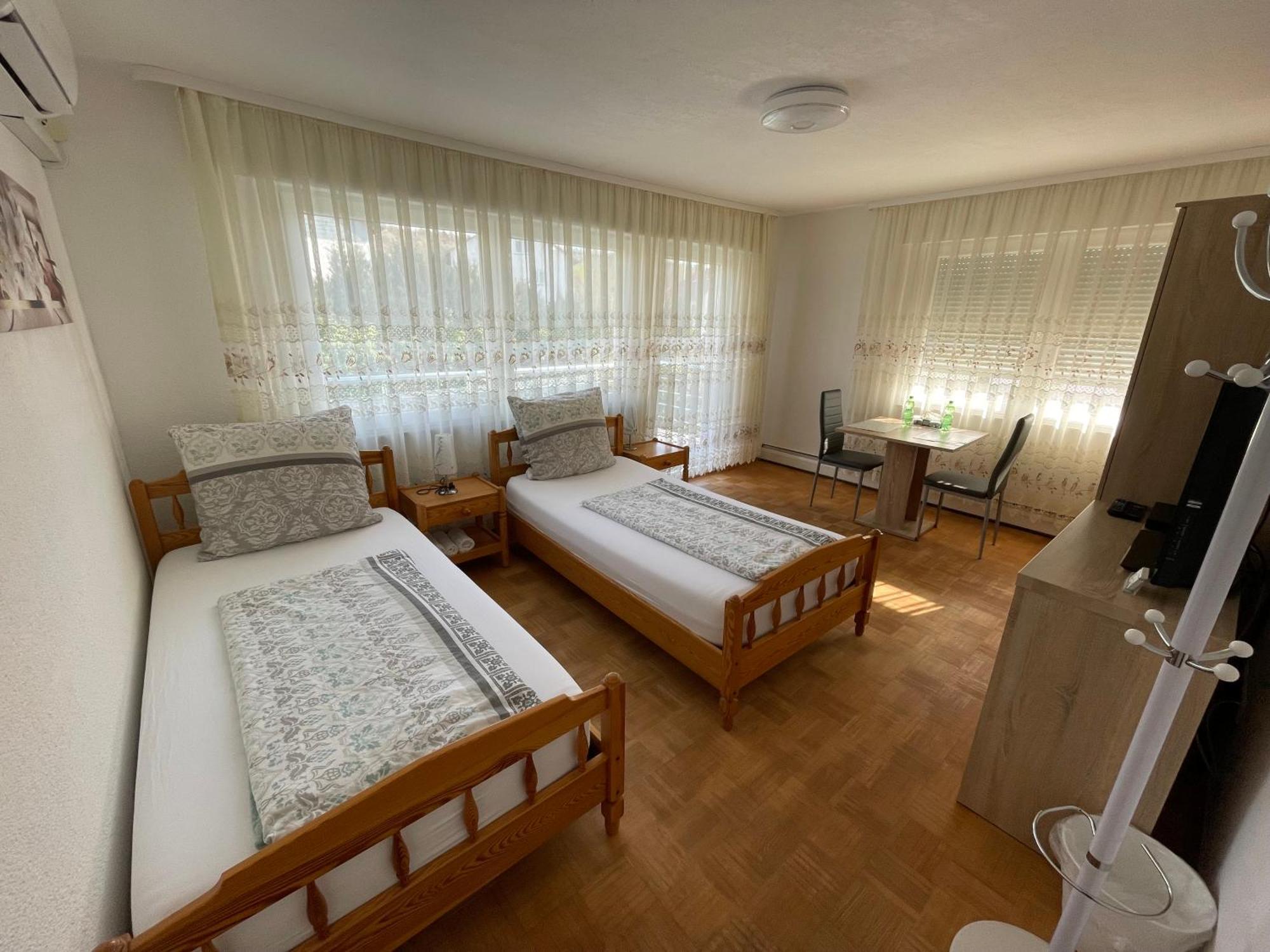 Nita Otel Frickenhausen  Dış mekan fotoğraf